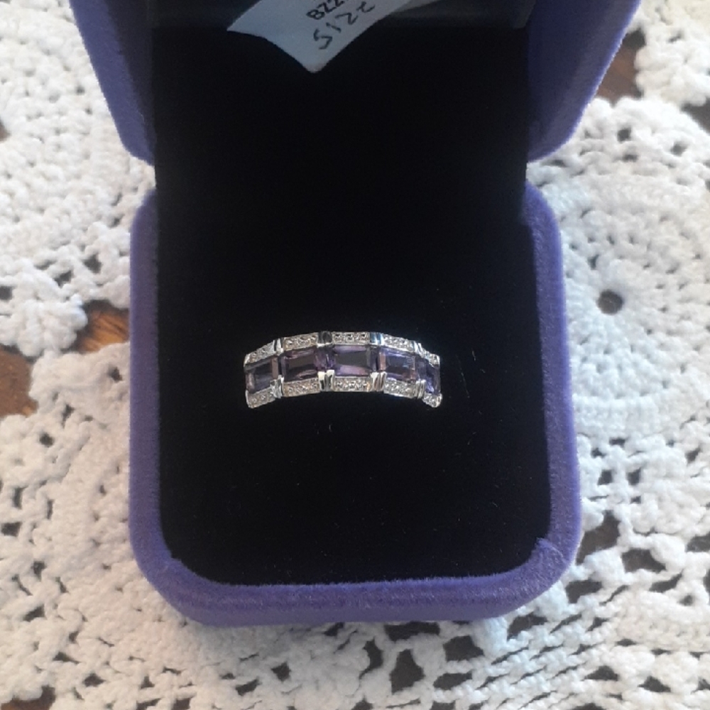 Sterling Silver 925,Amethyst Gemstone(2.5 ct)Ring Size 9
